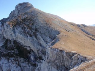 Armusso,Castello delle Aquile  e Passo Scarason