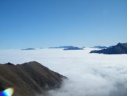 mare di nubi verso le liguri