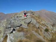 Salendo verso la Rocca Lunga