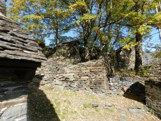 Altre baite all'alpe Corte Buè