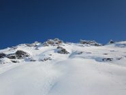 i bellissimi pendii sotto la cima