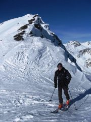 Marco al colletto, alle spalle il Sebolet