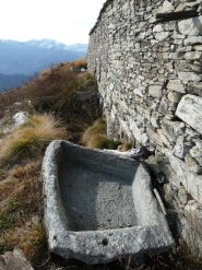 vasche di pietra all'Alpe Munt d'la Val