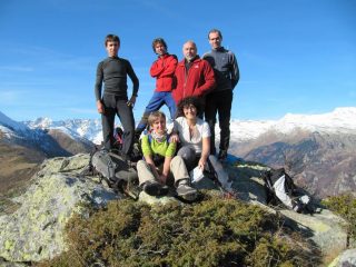 Foto di gruppo in vetta