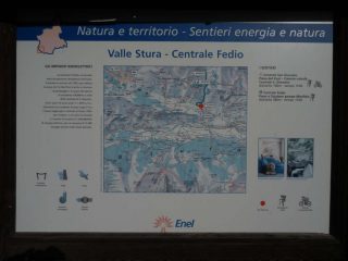 Il pannello sulla Centrale Fedio posto dopo il ponte sul Kant