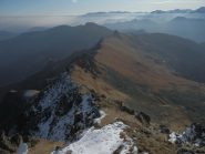 dall'antecima  q 2112, vista sulla dorsale che la collega alla Rocca Radevil