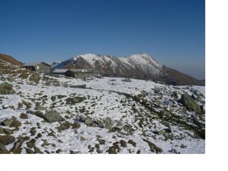 L'ALPE COSTAPIANA CON IL VACCAREZZA
