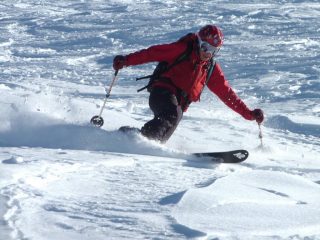 Con questa neve bisogna aggredire il pendio!