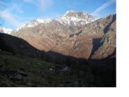 ALLE ALPI FRERE LA NEVE ANCORA NON C'E'