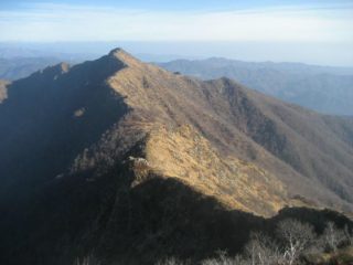 in discesa dal Massale, verso la Res al centro della foto