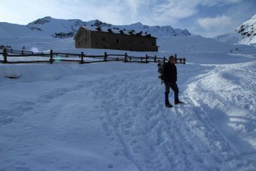 Maurizio in salita verso il Rifugio Dondena