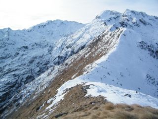 La Cima Leitusa, in primo piano, vista dal Monte Rosso