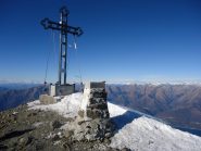 la neve scarseggia anche in cima