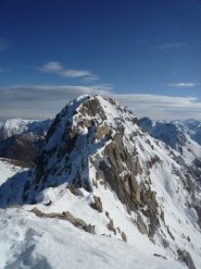 in cima al Colletto Ovest, vista sul Monte Freid