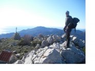 DALLA VETTA VERSO CAP MARTIN E ALESSANDRO.