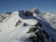La cresta con al centro il Monte Roccenie'(2579).