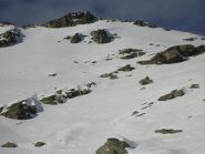 si intravede la croce sulla cima del Giezza