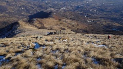 scendendo il lato sud del Bric Paglie