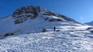 Davide in salita verso il Col de l'Escuzier (1-1-2012)