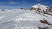 l'arrivo sull'ampia vetta della Tete Ronde (1-1-2012)