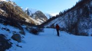 proseguiamo la salita nella parte bassa del Vallon de la Moutière (1-1-2012)