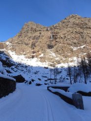 01 - salendo sulla strada