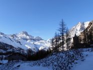 02 - Bessanese e Ciamarella dal ponte all'inizio del Pian della Mussa