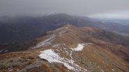 scendendo dal Soglio verso Cima Mares