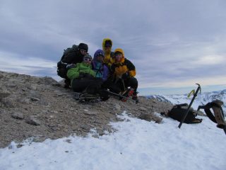 Foto di gruppo, non si vede ma c'è anche il vento