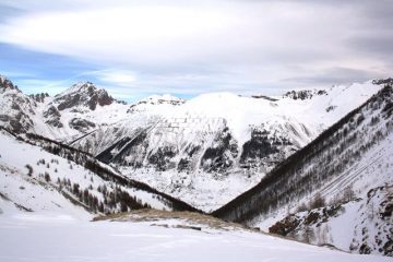 uno sguardo giù dalle Cabanes