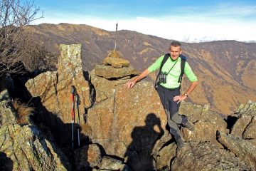 Manca la piccola Croce in punta al bastone