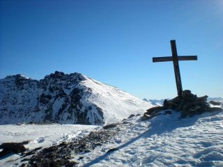 Vetta con sulo sfondo la Cima Clausis