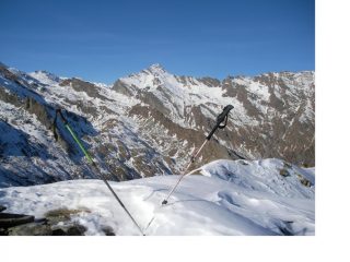 IL MONTE MARZO VISTO DAL MONTE ROSSO.