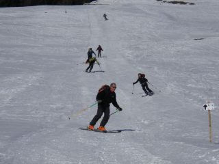 Gruppo quasi in dirittura d'arrivo su Lignan