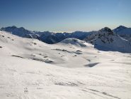 Passo Valnera e a destra Punta Valnera
