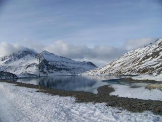 il lago dalla diga