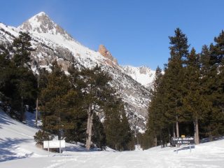 01 - arrivando al Colle della Scala, sulla sinistra la Guglia Rossa