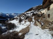 Arrivo a Fouillouse con sci ai piedi