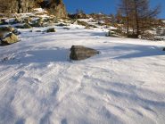 Il sentiero 6 non è più battuto ma si trovano i segnali e gli ometti