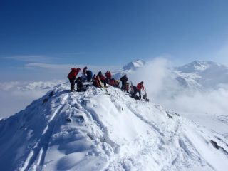 affollamento in cima