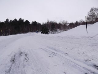 tanta neve fin dalla strada