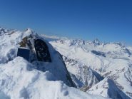 in vetta sullo sfondo il Fisteraarhorn