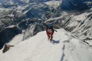 Mario quasi in punta sulla crestina terminale