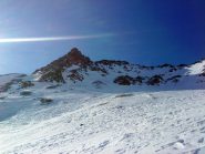 Dall'alto vallone d'Arsy il canale in parte visibile sulla sinistra 