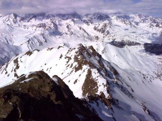 La cresta NW con la Quota 2973.