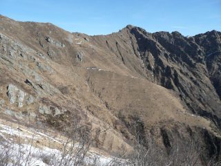 Verso alpe Molinetto al centro