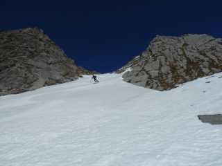 Neve primaverile entrando nel vallone Greguri