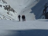 dopo il ripido canalino, incontrato 2 belle ragazze 
