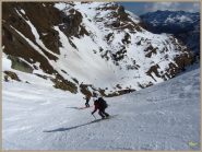 ...lo splendido canale sotto alla Diga del Lago dell' Agnel...