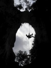 Calata nella Grotta dell'edera